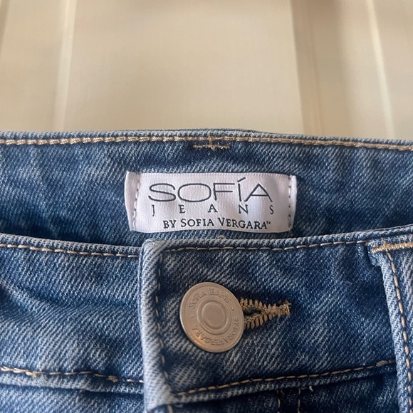 Sofia Jeans Adora Curvy Girlfriend - Picture 4 of 6